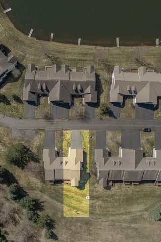 8905 N Clearwater Drive, Zeeland, MI 49464