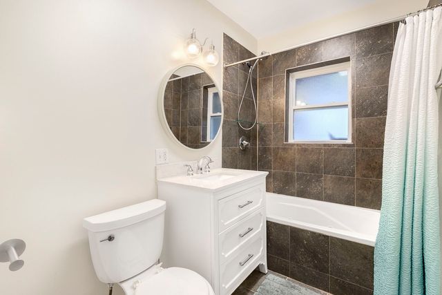 118 N Taylor Avenue 1, Oak Park, IL 60302