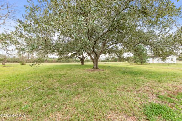 1311 S Main Street, Breaux Bridge, LA 70517