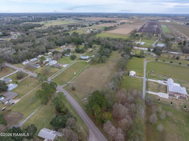 1311 S Main Street, Breaux Bridge, LA 70517