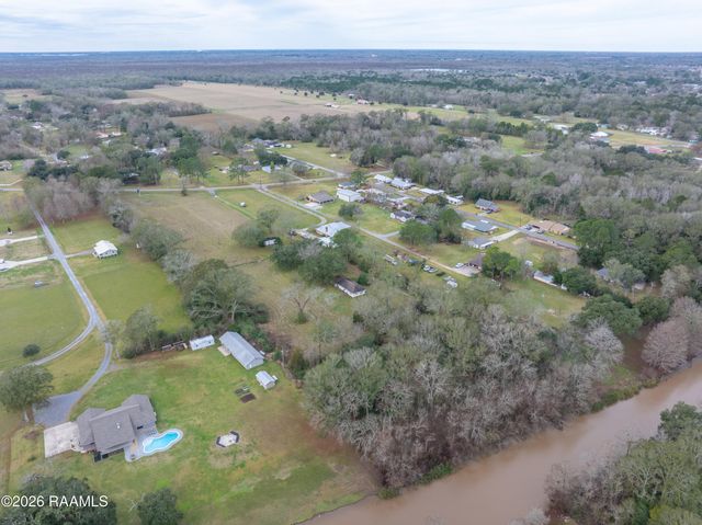 1311 S Main Street, Breaux Bridge, LA 70517