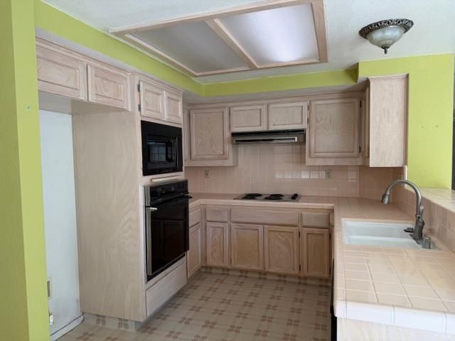 3816 Wilkesboro Ave, Modesto, CA 95357