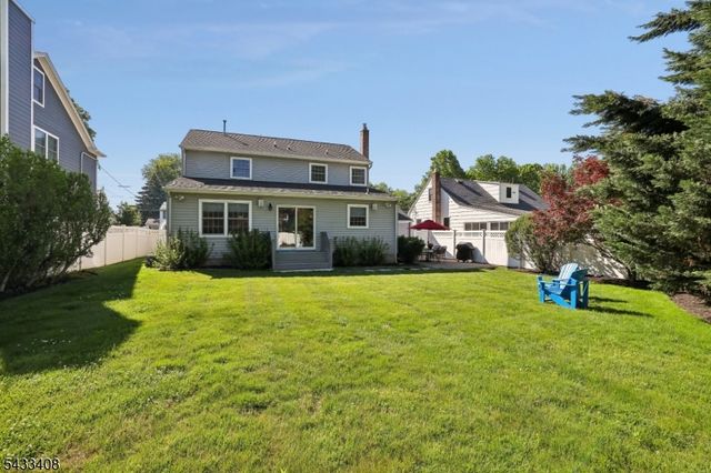 208 Wyoming St, Westfield Town, NJ 07090