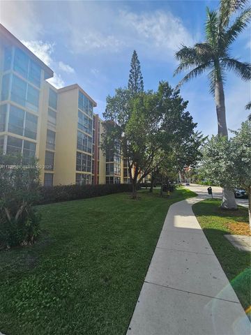 200 172nd Street 102, Sunny Isles Beach, FL 33160