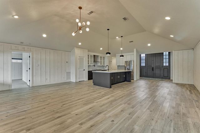 14696 Diamondhead S, Conroe, TX 77356