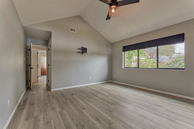 14696 Diamondhead S, Conroe, TX 77356