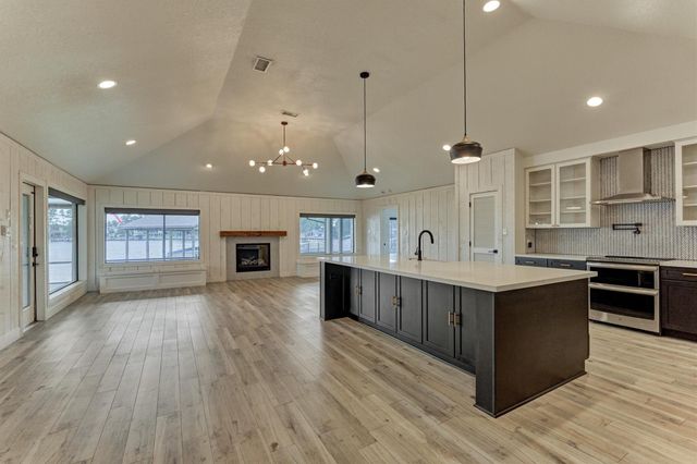 14696 Diamondhead S, Conroe, TX 77356