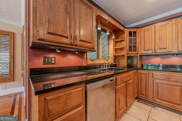 137 Broadwater Court, Waleska, GA 30183