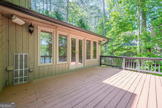 137 Broadwater Court, Waleska, GA 30183