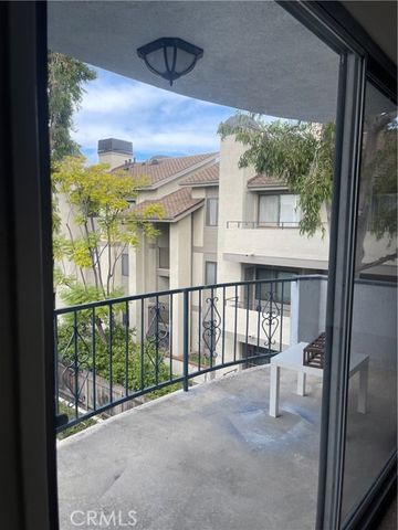 972 E California Boulevard 306, Pasadena, CA 91106