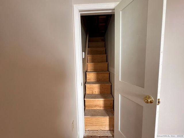 16 Tracy Street, Thomaston, CT 06787