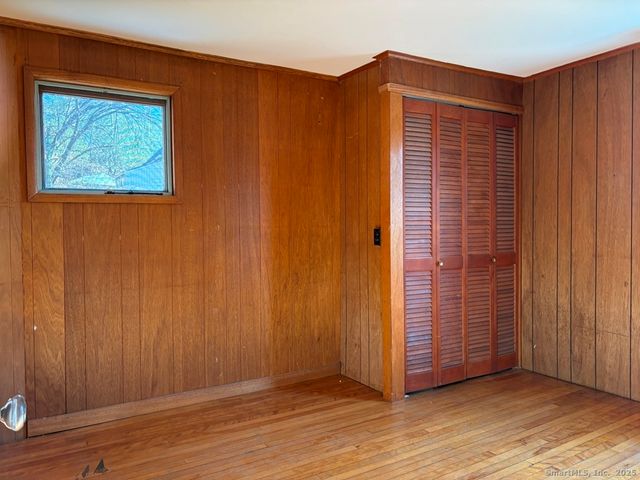 16 Tracy Street, Thomaston, CT 06787