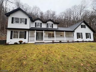 146 Rockaway Rd, Tewksbury Twp., NJ 08833