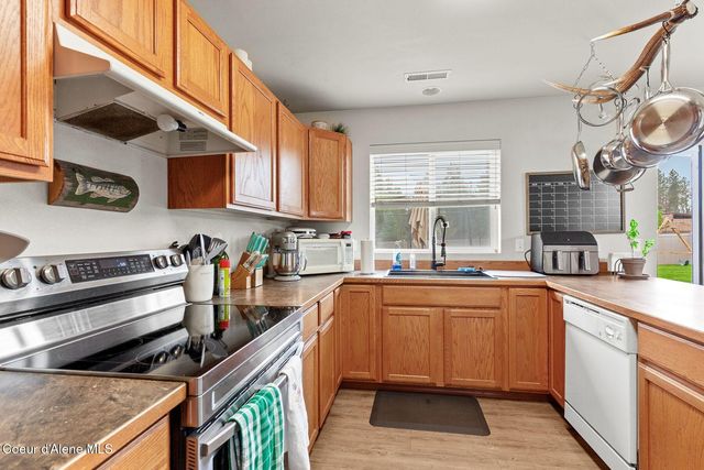 3654 W Calzado Dr, Coeur D'alene, ID 83815