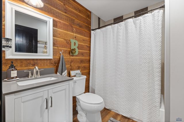 24153 DEWEY LN, Rapid City, SD 57744