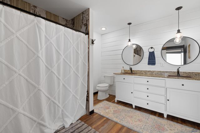 24153 DEWEY LN, Rapid City, SD 57744