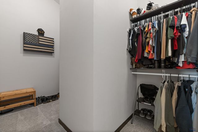 24153 DEWEY LN, Rapid City, SD 57744