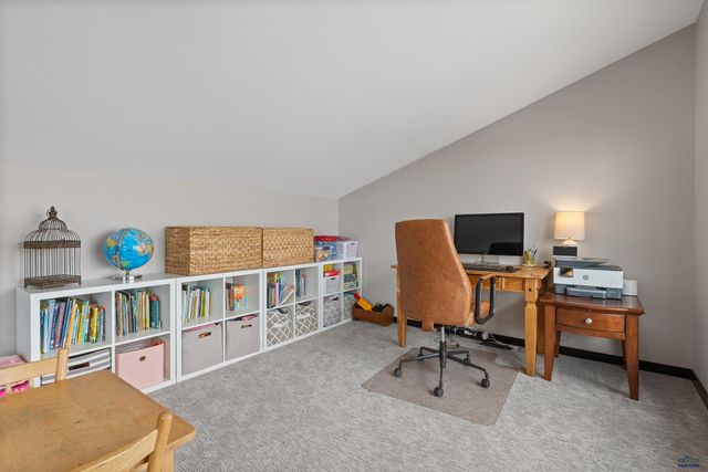 24153 DEWEY LN, Rapid City, SD 57744