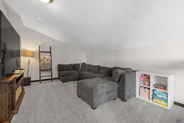 24153 DEWEY LN, Rapid City, SD 57744