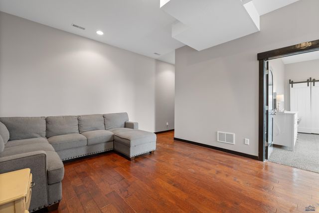 24153 DEWEY LN, Rapid City, SD 57744