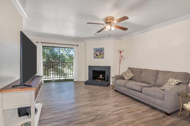 3220 69th Street B8, Galveston, TX 77551