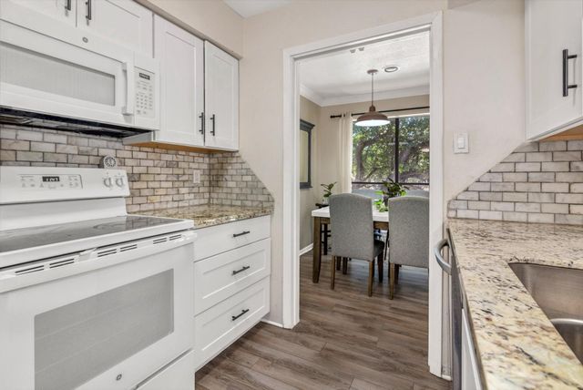 3220 69th Street B8, Galveston, TX 77551