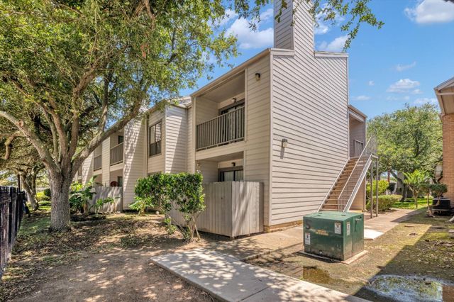 3220 69th Street B8, Galveston, TX 77551