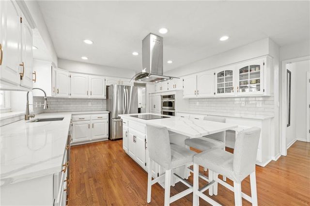 12332 High Drive, Leawood, KS 66209