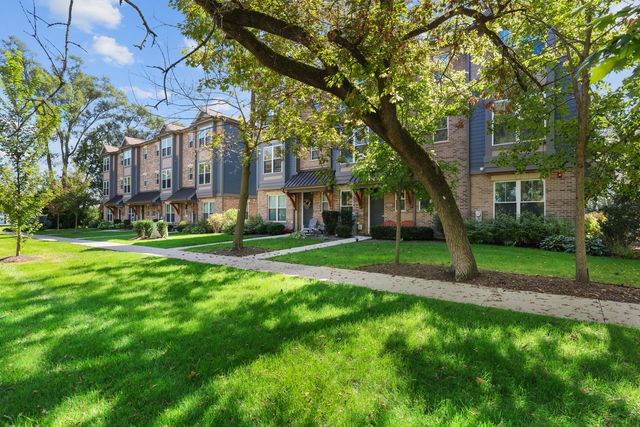 601 Broadway Street 601, Libertyville, IL 60048