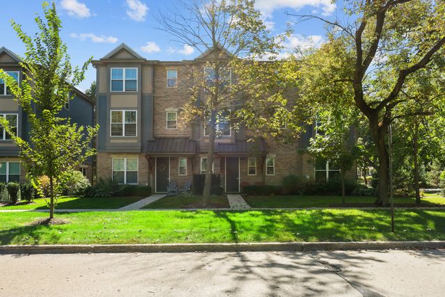 601 Broadway Street 601, Libertyville, IL 60048