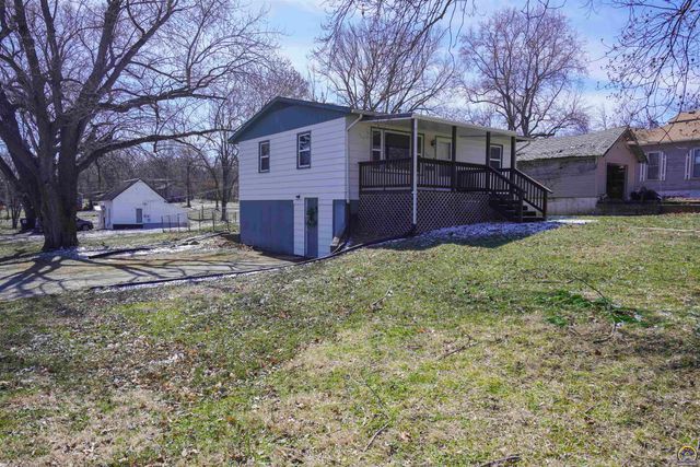 347 E 9th St, Horton, KS 66439