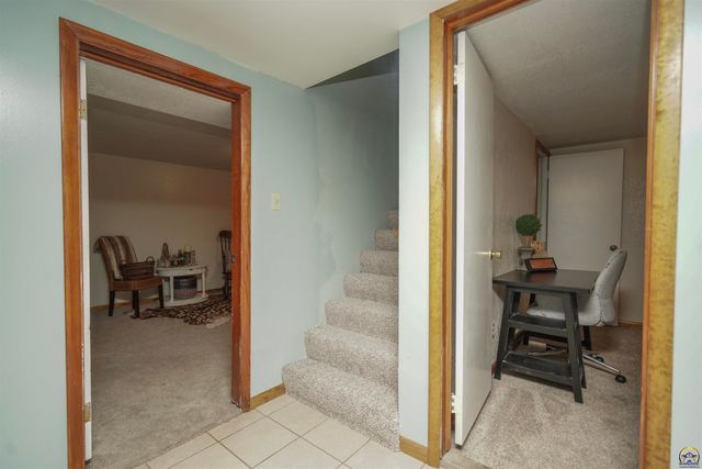 347 E 9th St, Horton, KS 66439