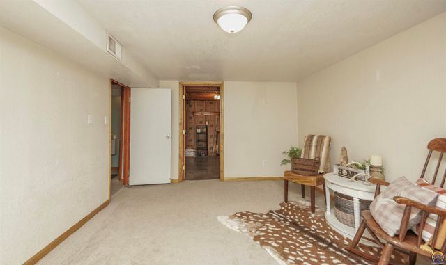 347 E 9th St, Horton, KS 66439