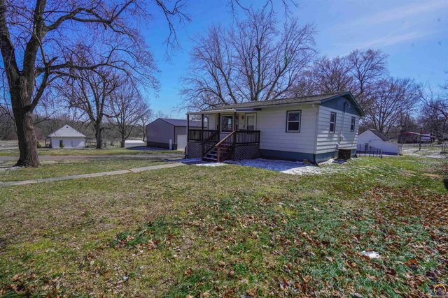 347 E 9th St, Horton, KS 66439