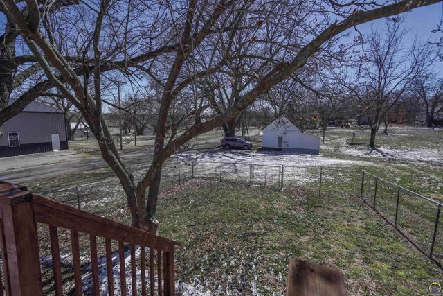 347 E 9th St, Horton, KS 66439