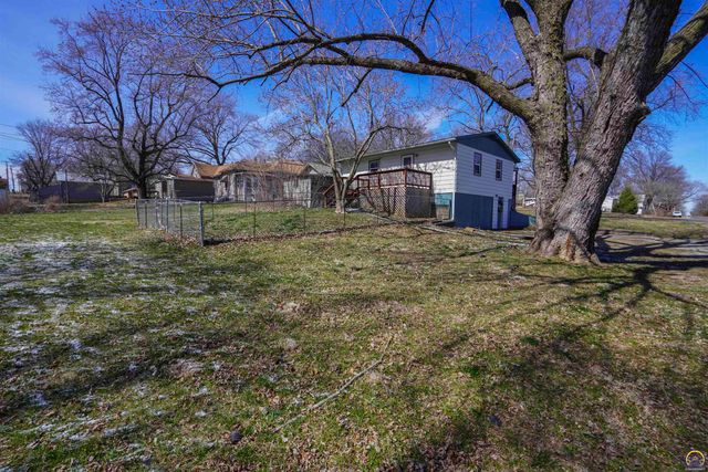 347 E 9th St, Horton, KS 66439