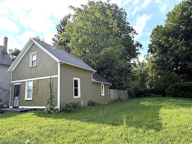 4429 Hyde Avenue, Cleveland, OH 44109