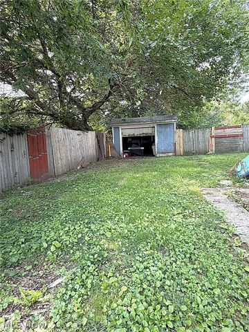 4429 Hyde Avenue, Cleveland, OH 44109