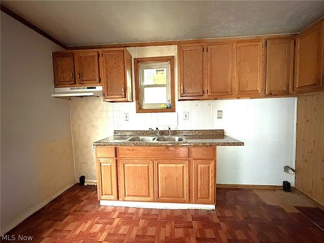 4429 Hyde Avenue, Cleveland, OH 44109