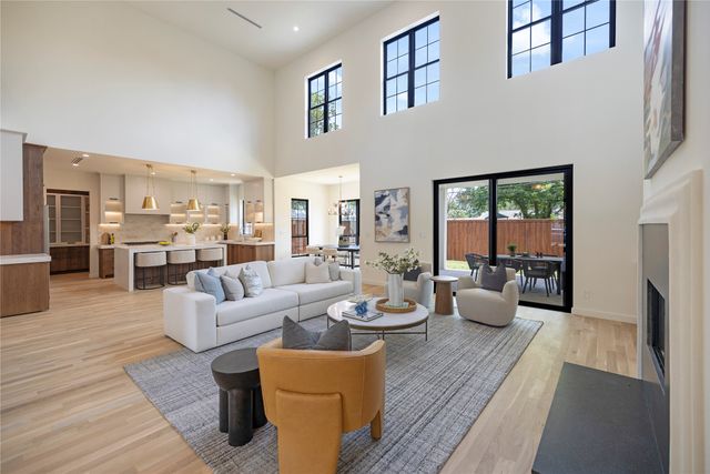 3228 Townsend Drive, Dallas, TX 75229