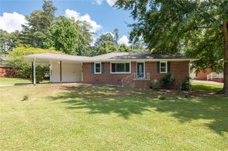 208 SE Yancy Drive SE, Marietta, GA 30067