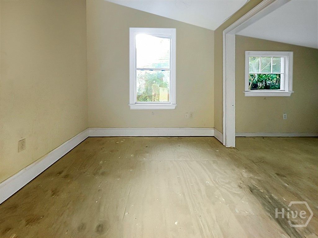 Image 26 of property listing at 842 E 37th Street, Savannah, GA 31401