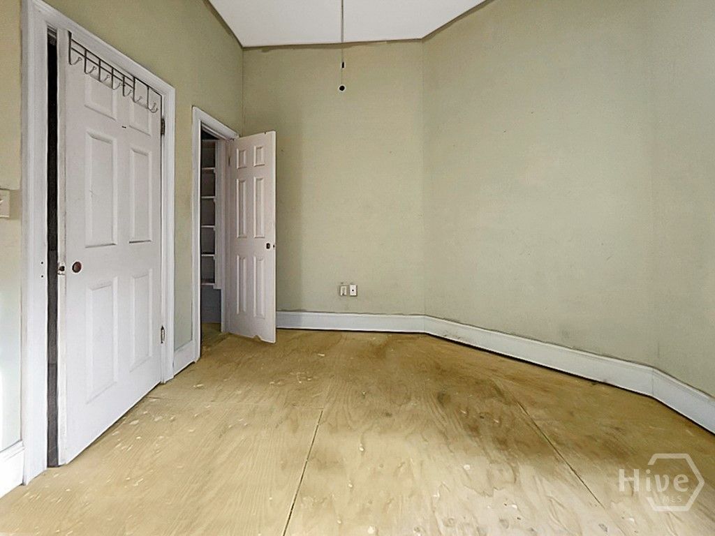 Image 28 of property listing at 842 E 37th Street, Savannah, GA 31401