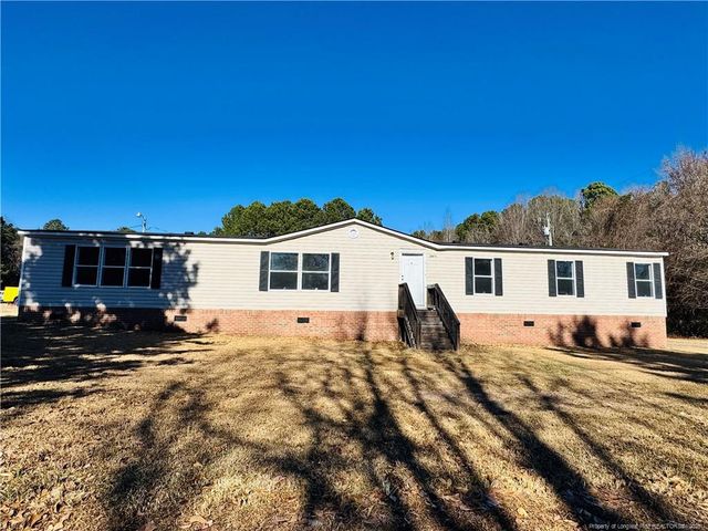 2475 Dunn Road, Eastover, NC 28312