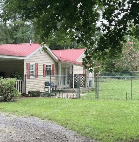 121 Atlantic Avenue, Barnwell, SC 29812