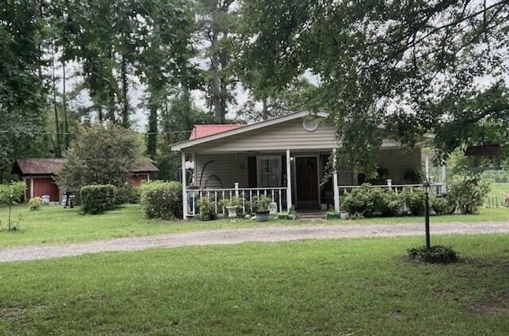 121 Atlantic Avenue, Barnwell, SC 29812