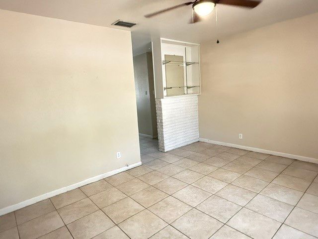 930 Salem Dr, Corpus Christi, TX 78412