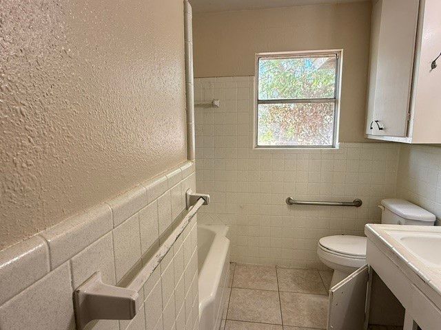 930 Salem Dr, Corpus Christi, TX 78412