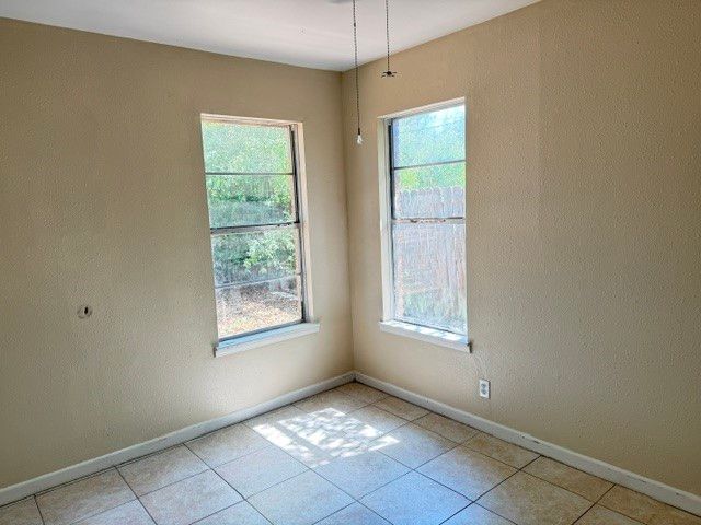 930 Salem Dr, Corpus Christi, TX 78412