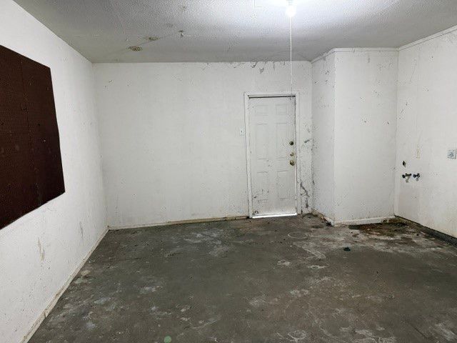 930 Salem Dr, Corpus Christi, TX 78412